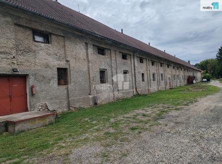 4 | Pronájem - komerční objekt, průmyslový areál, 300 m²