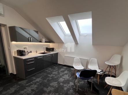 1 | Pronájem - kanceláře, 50 m²