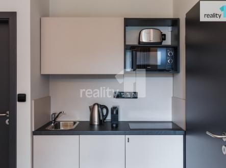 4 | Pronájem bytu, 1+kk, 25 m²