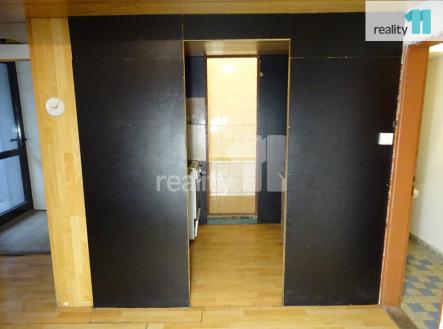 4 | Pronájem bytu, 2+kk, 43 m²