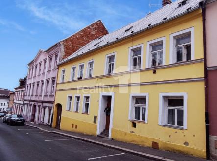 Prodej - nájemní dům, 510 m² obrázek