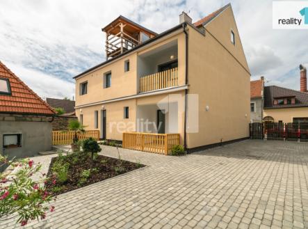 Pronájem bytu, 2+1, 66 m² obrázek