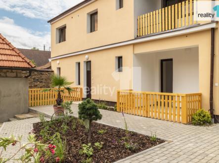 2 | Pronájem bytu, 2+1, 66 m²