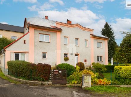 4 | Prodej - dům/vila, 417 m²