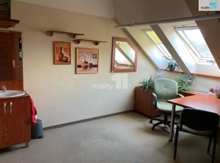Pronájem - obchodní prostor, 17 m² obrázek