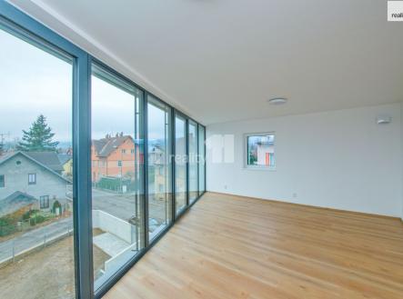 4 | Pronájem bytu, 2+kk, 44 m²