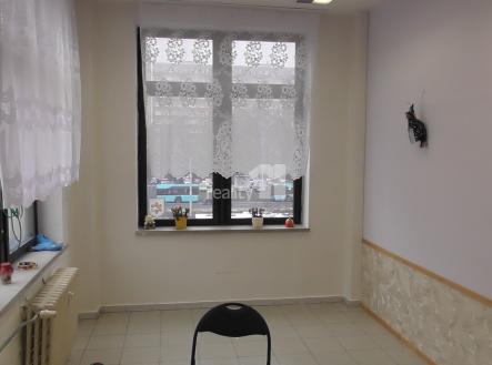 4 | Pronájem - obchodní prostor, 52 m²