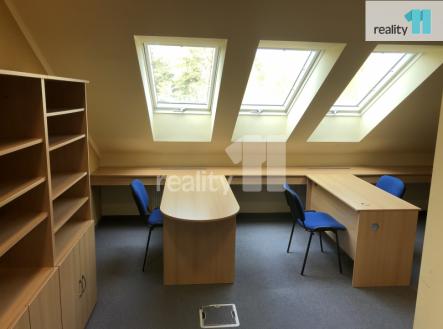 2 | Pronájem - kanceláře, 33 m²