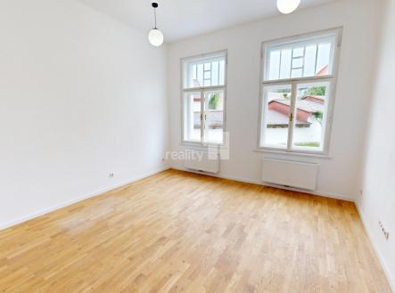 4 | Pronájem bytu, 1+kk, 40 m²