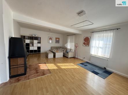 13 | Prodej - dům/vila, 282 m²