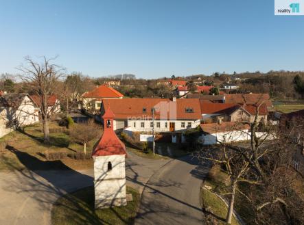 30 | Prodej - dům/vila, 282 m²