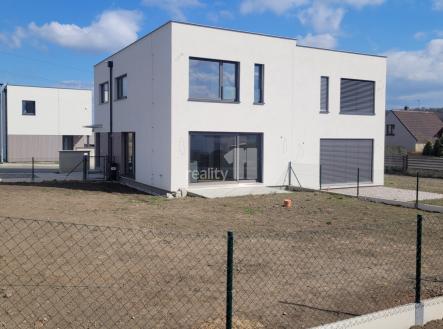 1 | Pronájem - dům/vila, 119 m²
