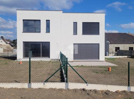 3 | Pronájem - dům/vila, 119 m²