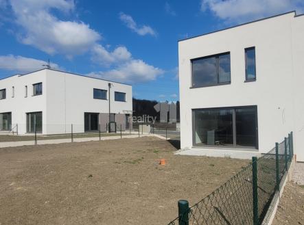 4 | Pronájem - dům/vila, 119 m²