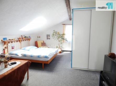 Pronájem bytu, 1+kk, 30 m² obrázek
