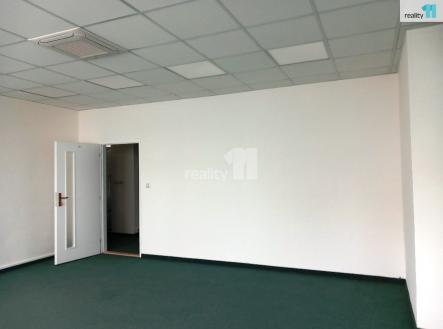 4 | Pronájem - kanceláře, 30 m²