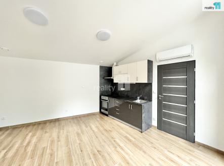 3 | Prodej bytu, 1+1, 34 m²