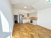 Pronájem bytu, 3+kk, 82 m²