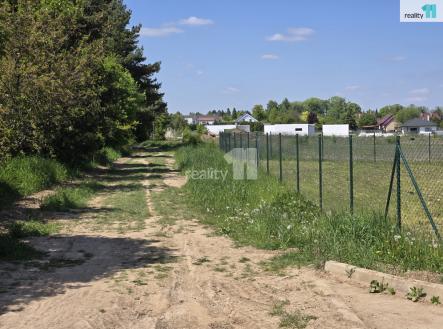 2 | Prodej - pozemek pro bydlení, 1 705 m²