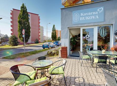 2 | Prodej - obchodní prostor, 242 m²