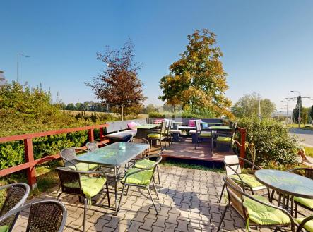3 | Prodej - obchodní prostor, 242 m²