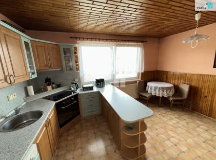 2 | Prodej - dům/vila, 709 m²