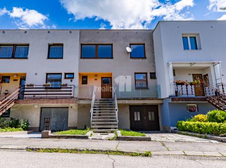 2 | Prodej - dům/vila, 219 m²