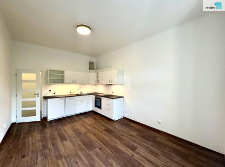 3 | Pronájem bytu, 2+kk, 43 m²