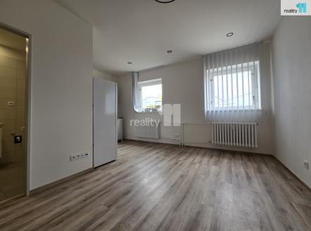 4 | Pronájem bytu, 1+kk, 23 m²