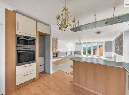 43 | Prodej - dům/vila, 396 m²