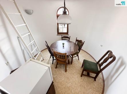 4 | Pronájem bytu, 2+kk, 35 m²