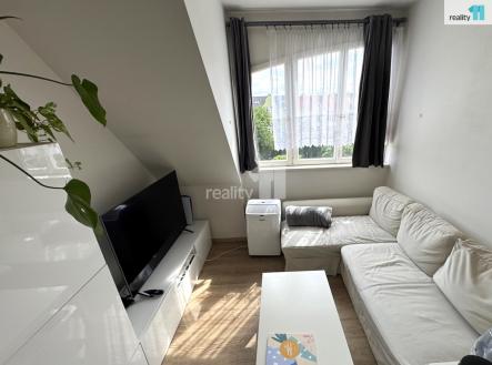 4 | Pronájem bytu, 2+kk, 48 m²