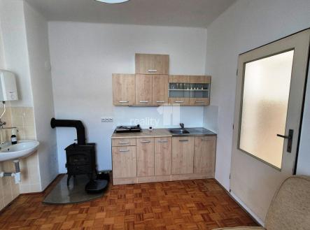 4 | Prodej - dům/vila, 50 m²