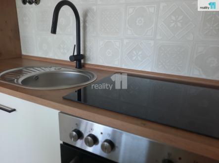 3 | Pronájem bytu, 1+kk, 30 m²