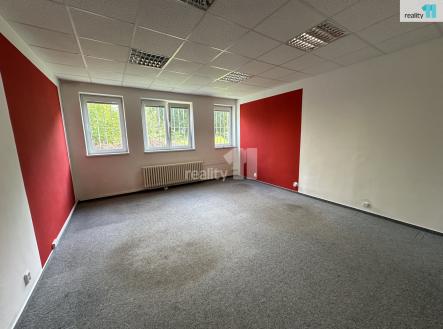 3 | Pronájem - komerční objekt, administrativní budova, 373 m²