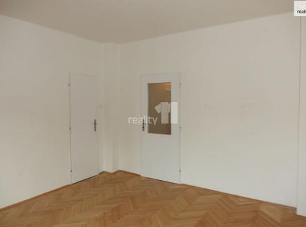 4 | Pronájem bytu, 1+kk, 40 m²
