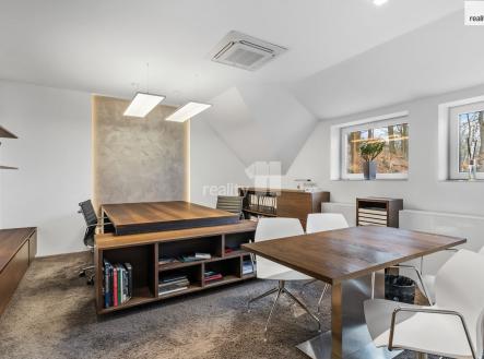 5 | Prodej - komerční objekt, administrativní budova, 377 m²