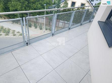 4 | Pronájem bytu, 2+kk, 61 m²