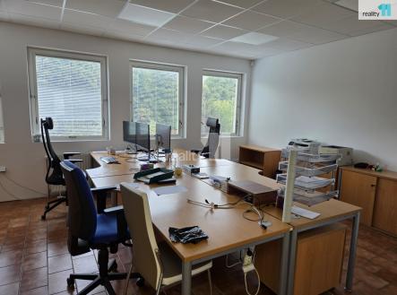 1 | Pronájem - kanceláře, 27 m²