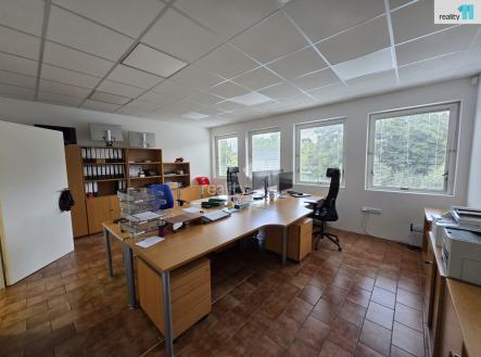 2 | Pronájem - kanceláře, 27 m²