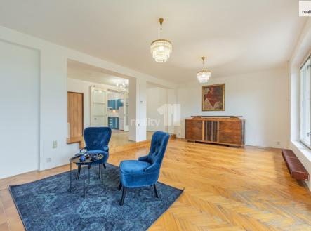 3 | Prodej - dům/vila, 226 m²