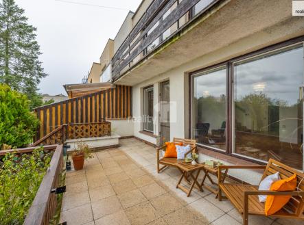 4 | Prodej - dům/vila, 226 m²