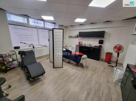 2 | Pronájem - obchodní prostor, 100 m²