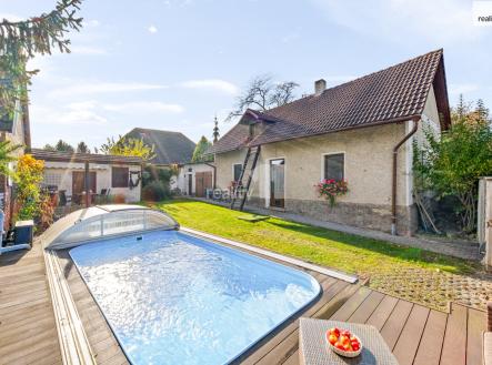 1 | Prodej - dům/vila, 306 m²