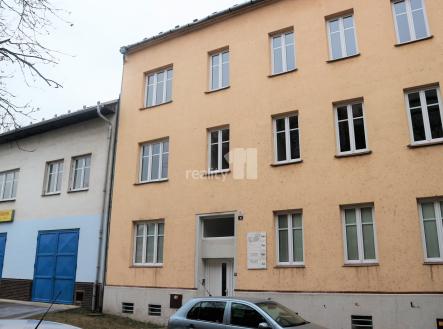 2 | Prodej - nájemní dům, 810 m²