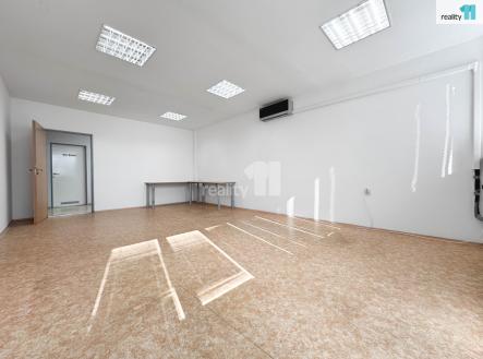 1 | Pronájem - kanceláře, 27 m²