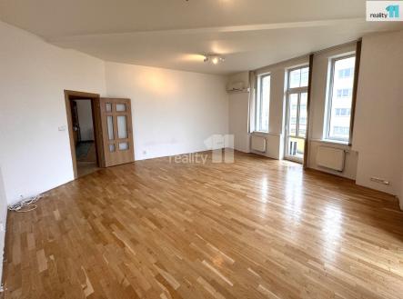 3 | Pronájem bytu, 2+kk, 82 m²