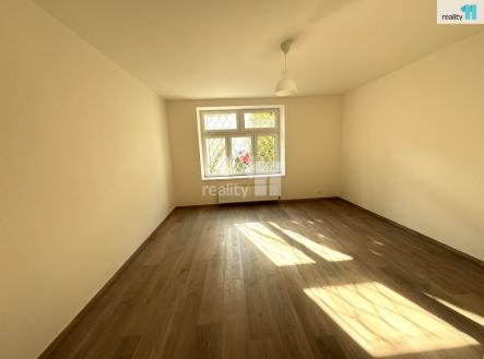 4 | Pronájem bytu, 1+1, 47 m²