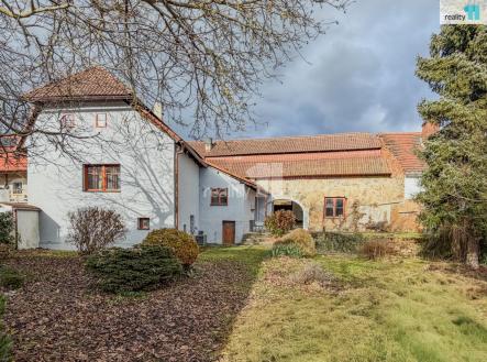 1 | Prodej - dům/vila, 200 m²