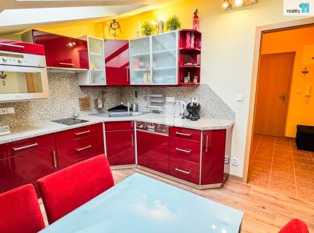 18 | Prodej bytu, 2+1, 61 m²